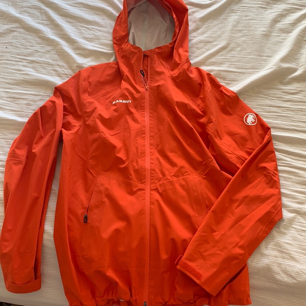 Mammut- Swiss raincoat: orange